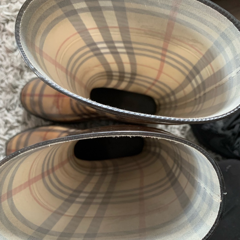 Authentic Burberry Haymark Rubber Rainboots
